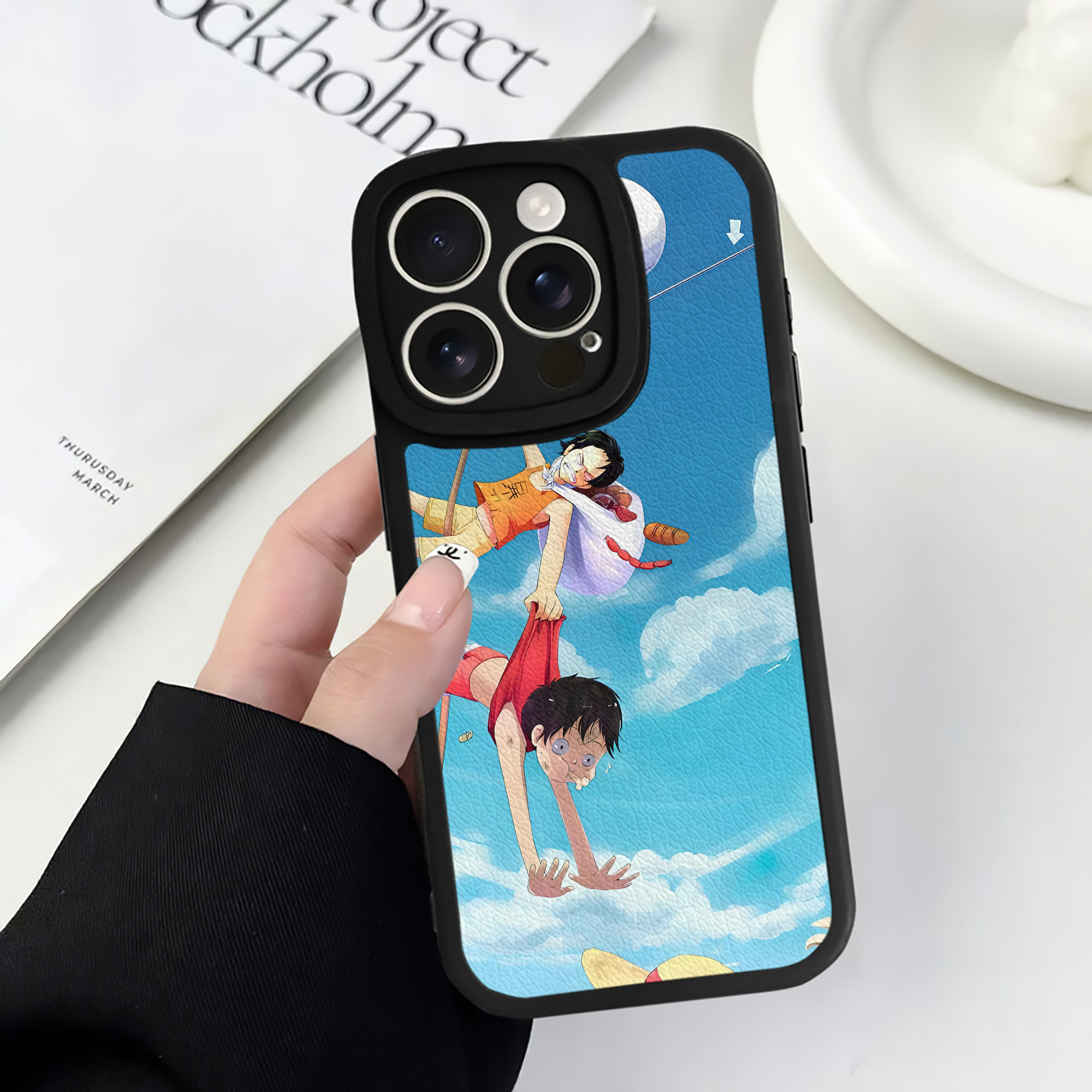 （画像用） ワンピース ONE PIECE 【iPhone 16シリーズ対応】シリコンスマホケース（レザー調） 材質：シリコン